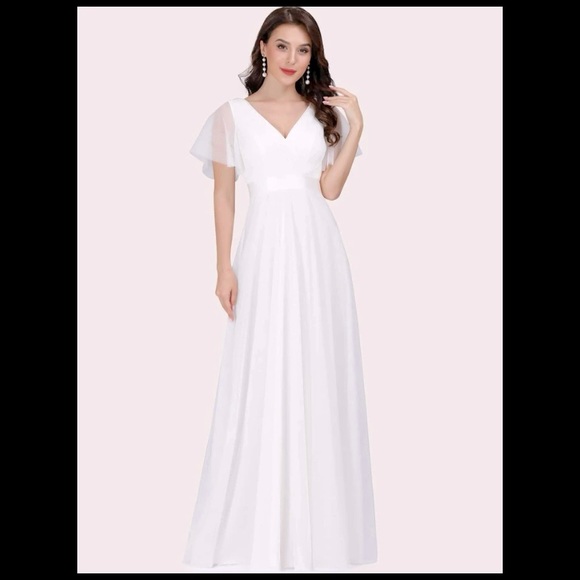 Elegant White Dress - Picture 11 of 15